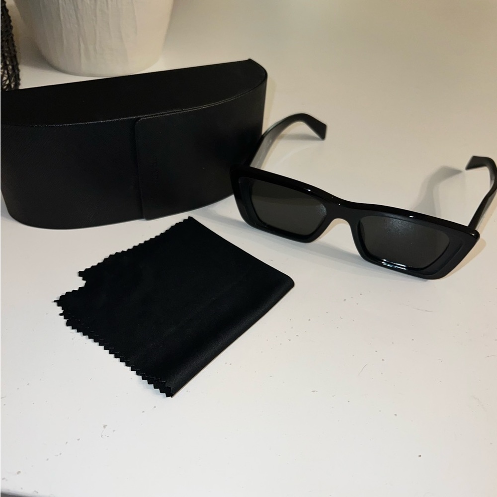 Prada Symbole sunglasses - Picture 4 of 4